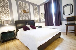 2 bedrooms, desk, iron/ironing board, travel crib