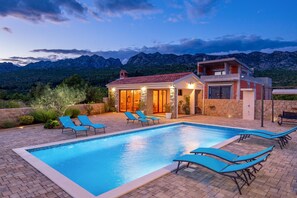 Villa | 4 bedrooms - Villa Grandioza Zadarvillas (Starigrad)