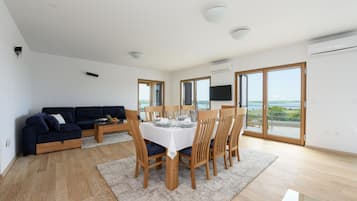 House | 6 bedrooms