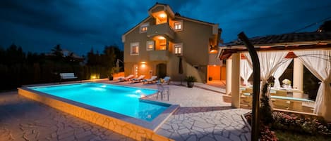 Villa | 5 Schlafzimmer