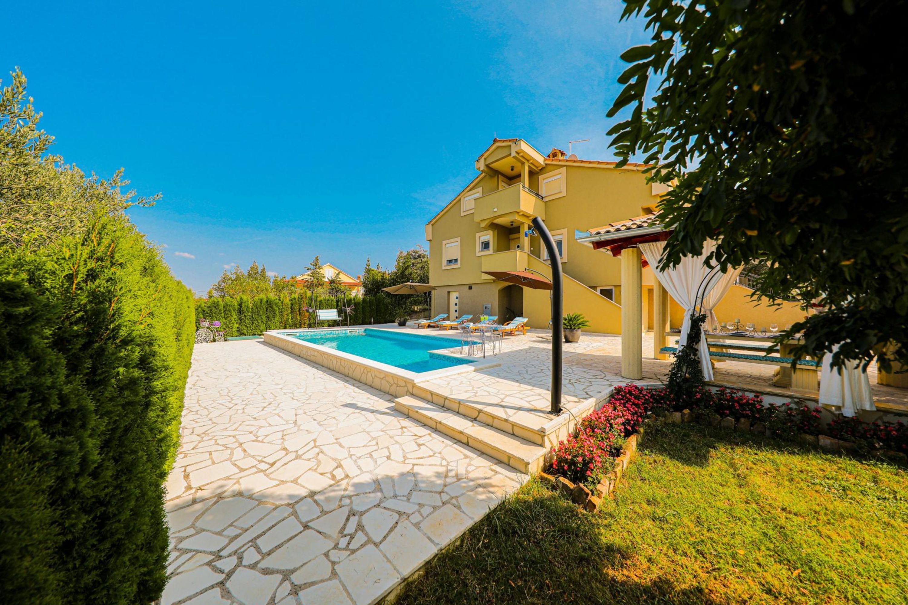 别墅 | 5 多间卧室