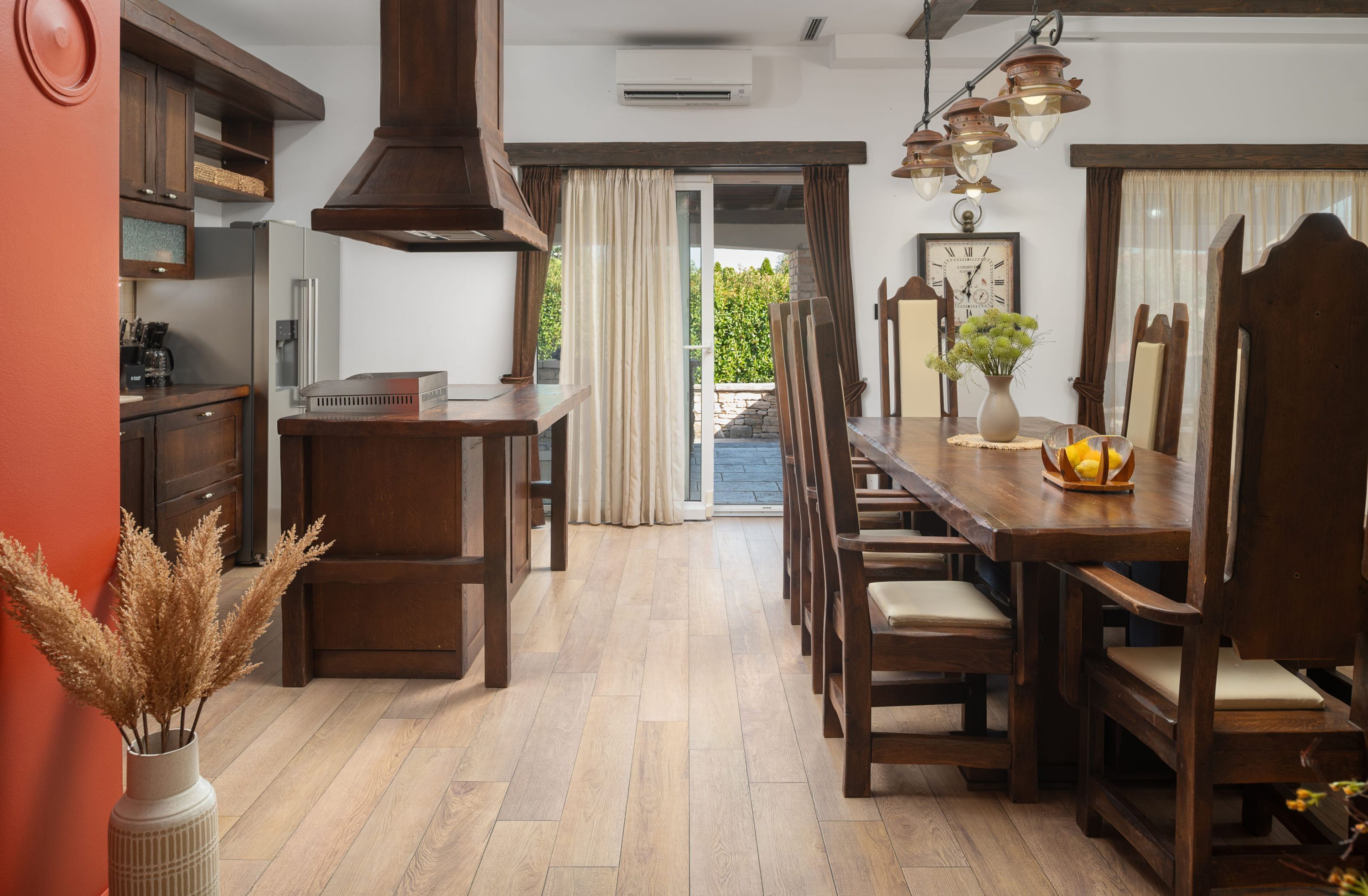 House, Smoking | 6 bedrooms