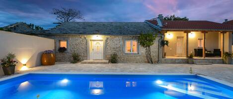 Villa, Smoking | 2 bedrooms