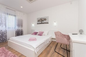 Villa, Smoking | 4 bedrooms