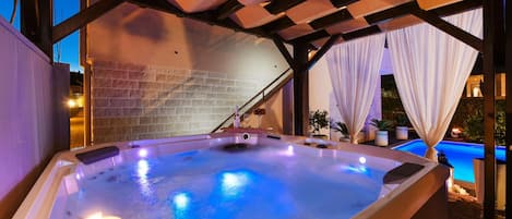 Villa, fumeurs | 3 chambres