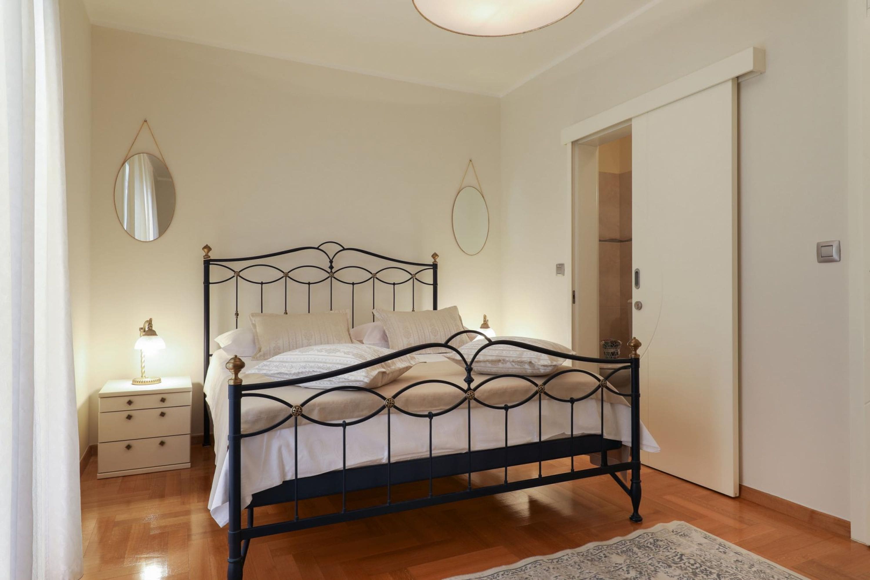 Vila, para fumantes | 3 quartos