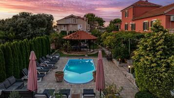 House, Smoking | 7 bedrooms