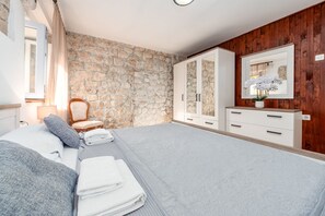 Villa, Smoking | 7 bedrooms