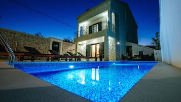 Villa | Children’s play area – outdoor