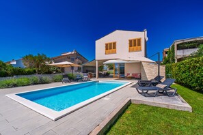 Villa | 4 habitaciones 
