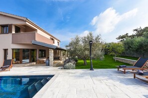 Villa | 4 bedrooms - Villa Trabakul Zadarvillas (Razanac)