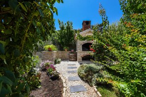 Villa | 4 bedrooms - Villa Trabakul Zadarvillas (Razanac)