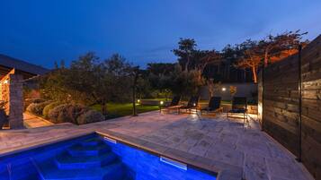 Villa | Exterior