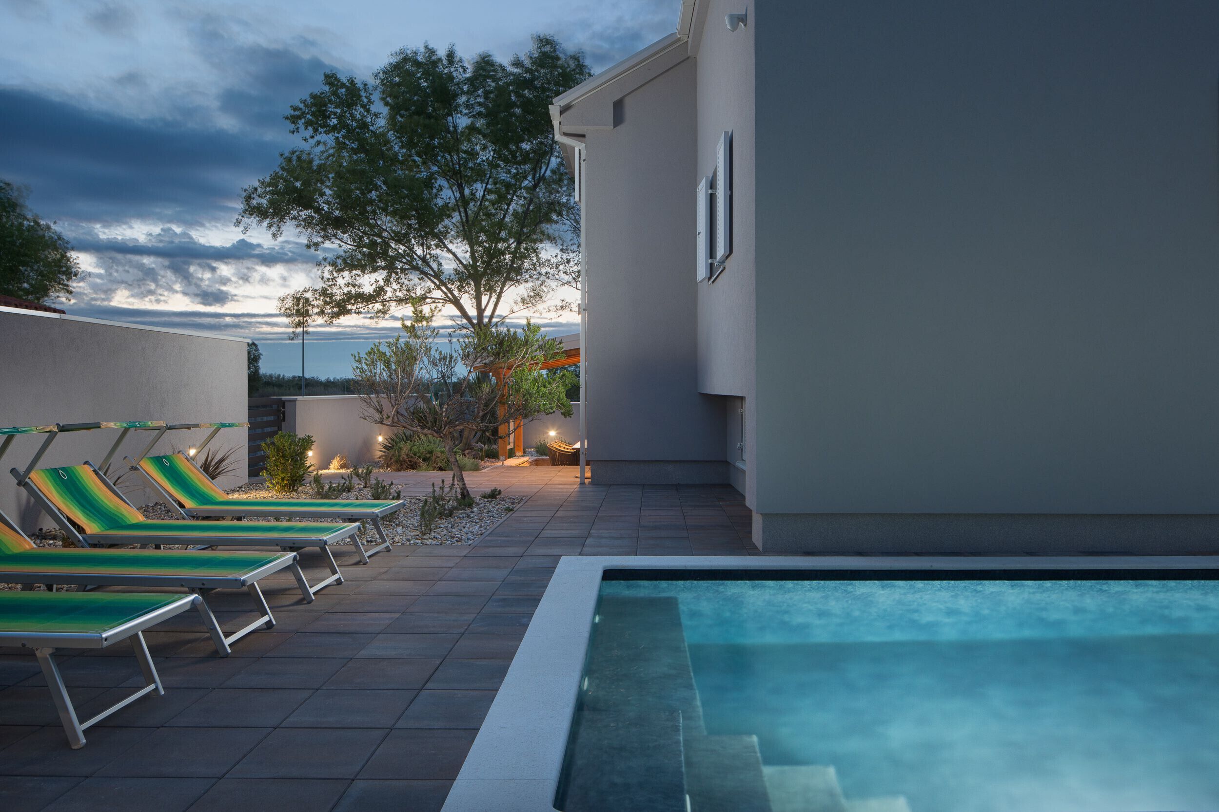 4 عدّة غرف نوم