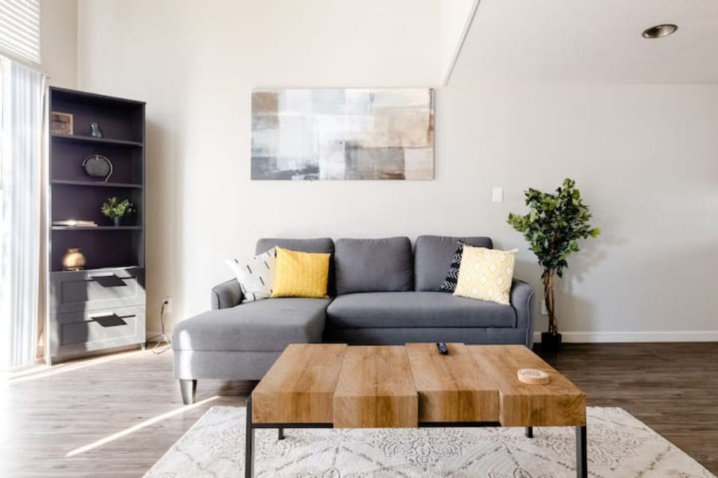 Luxe Scottsdale Loft W/D Free Parking!