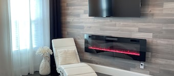 The Elegant -King Beds - Near Chateau Elan, Road Atlanta and NEGA Hospital