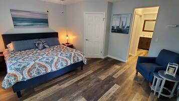 3 bedrooms, desk, iron/ironing board, free WiFi