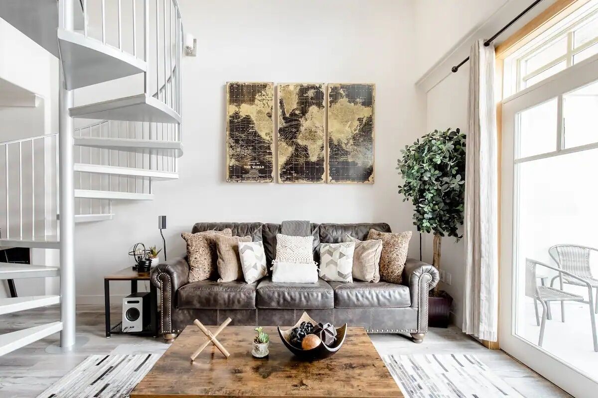 No Cleaning Fee Skylit Serenity Penthouse