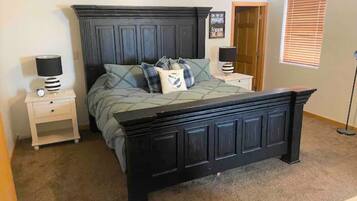 7 bedrooms, iron/ironing board, travel crib, free WiFi