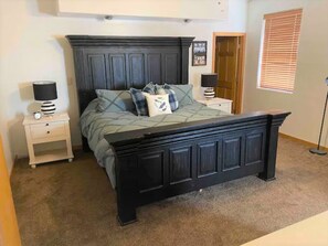 7 bedrooms, iron/ironing board, travel crib, free WiFi