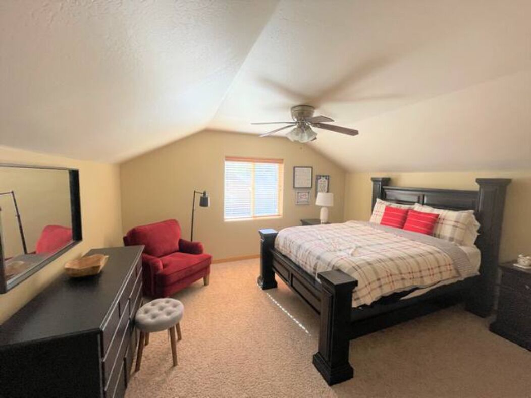 7 bedrooms, iron/ironing board, travel cot, free WiFi