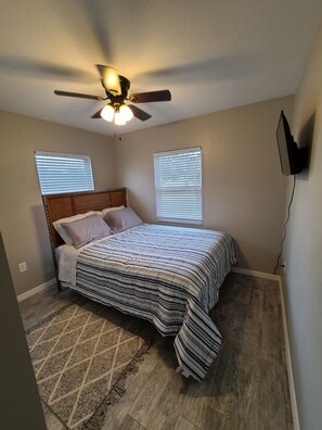 2 bedrooms, WiFi, bed sheets