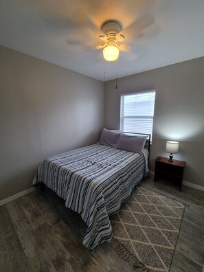 2 bedrooms, WiFi, bed sheets