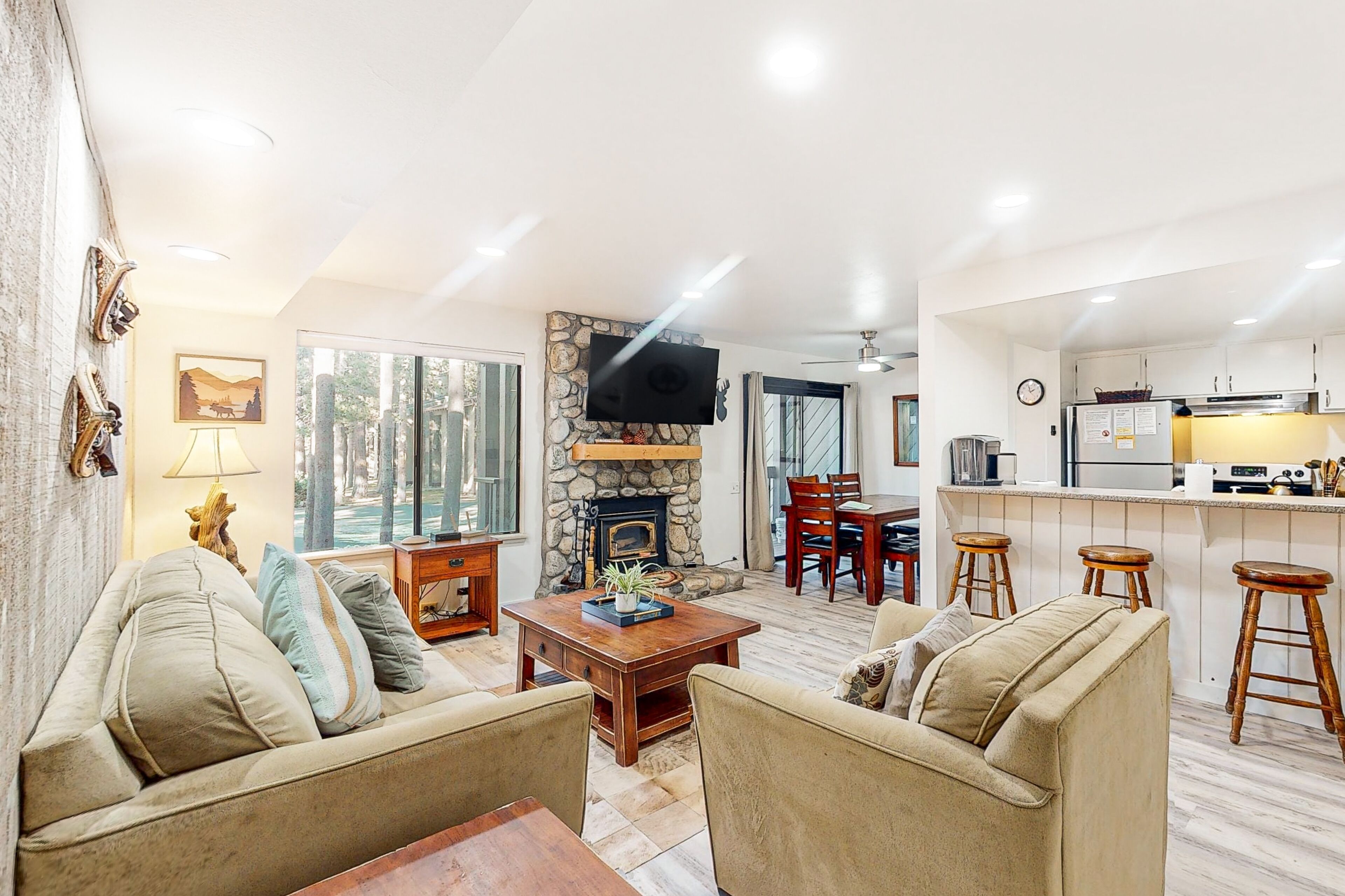 Condo Near Eagle Lodge & Golf w/ Fireplace, WiFi & Shared Pool/Hot Tub/Sauna