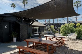 The Green Room Hotel