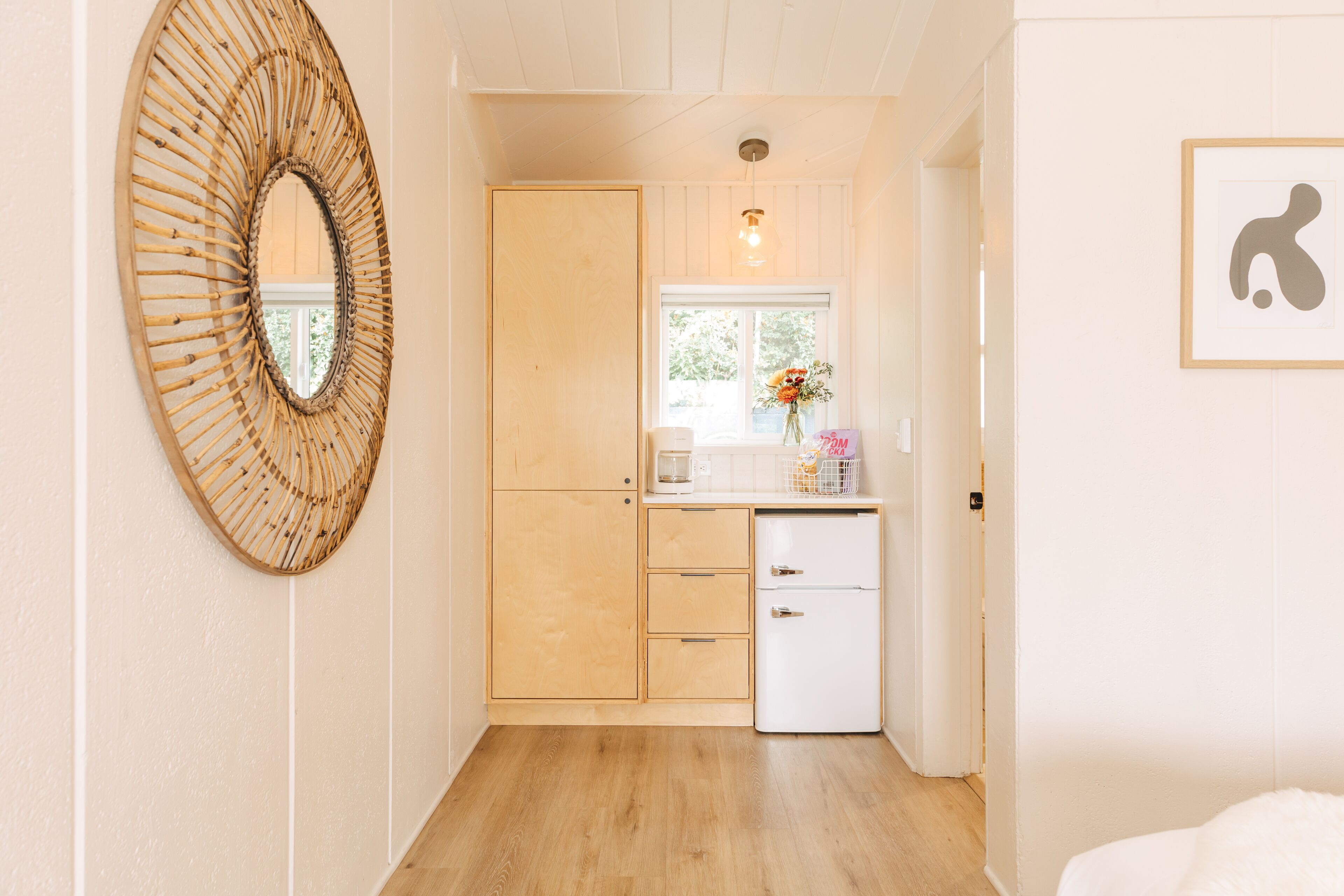 deluxe room, 1 king bed, patio | premium bedding, memory-foam beds, free minibar items