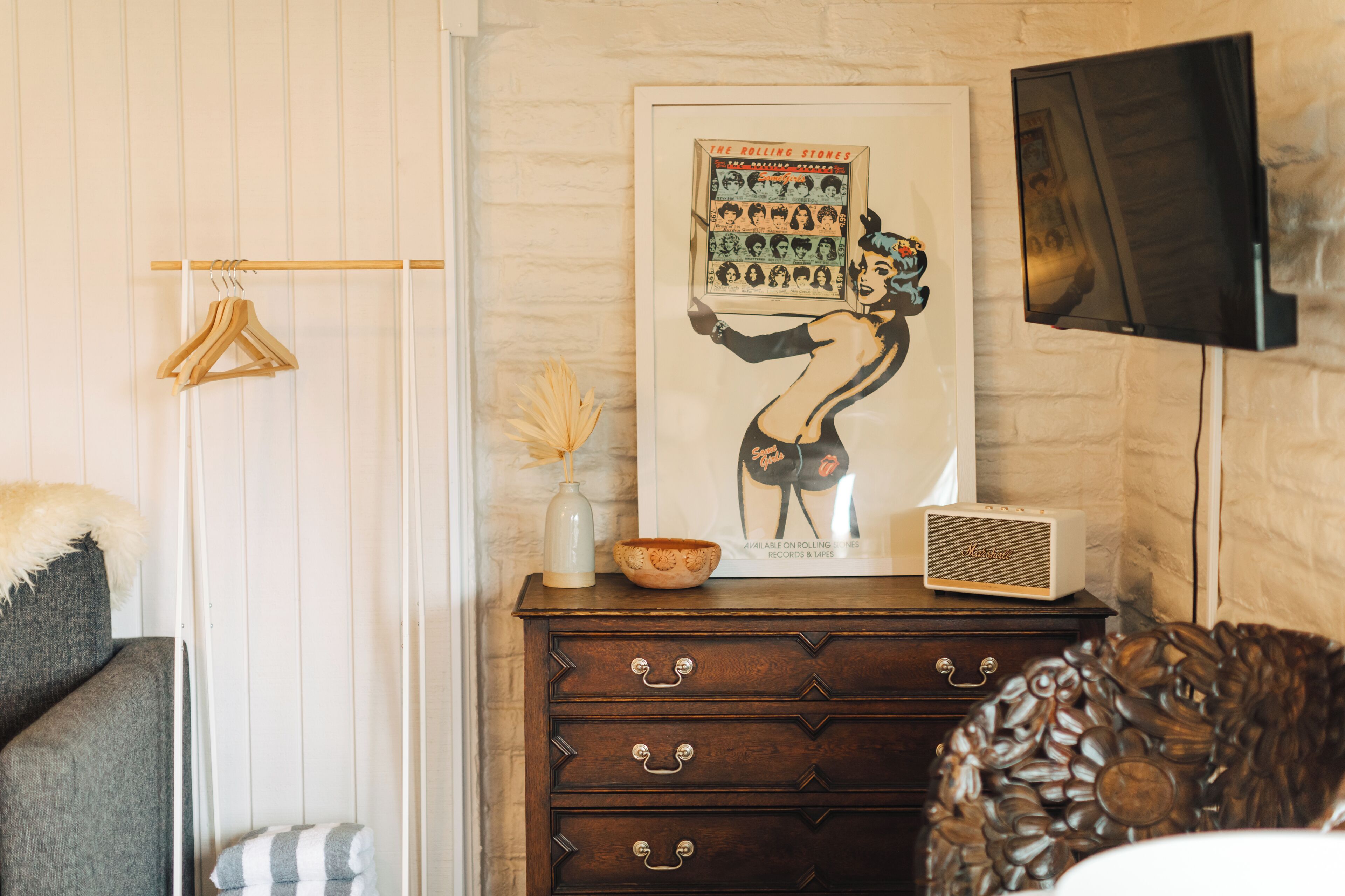 design triple room, bathtub | view from room