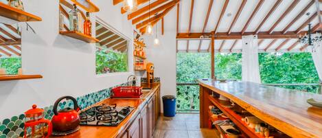 Herdplatte, Kochgeschirr/Geschirr/Besteck