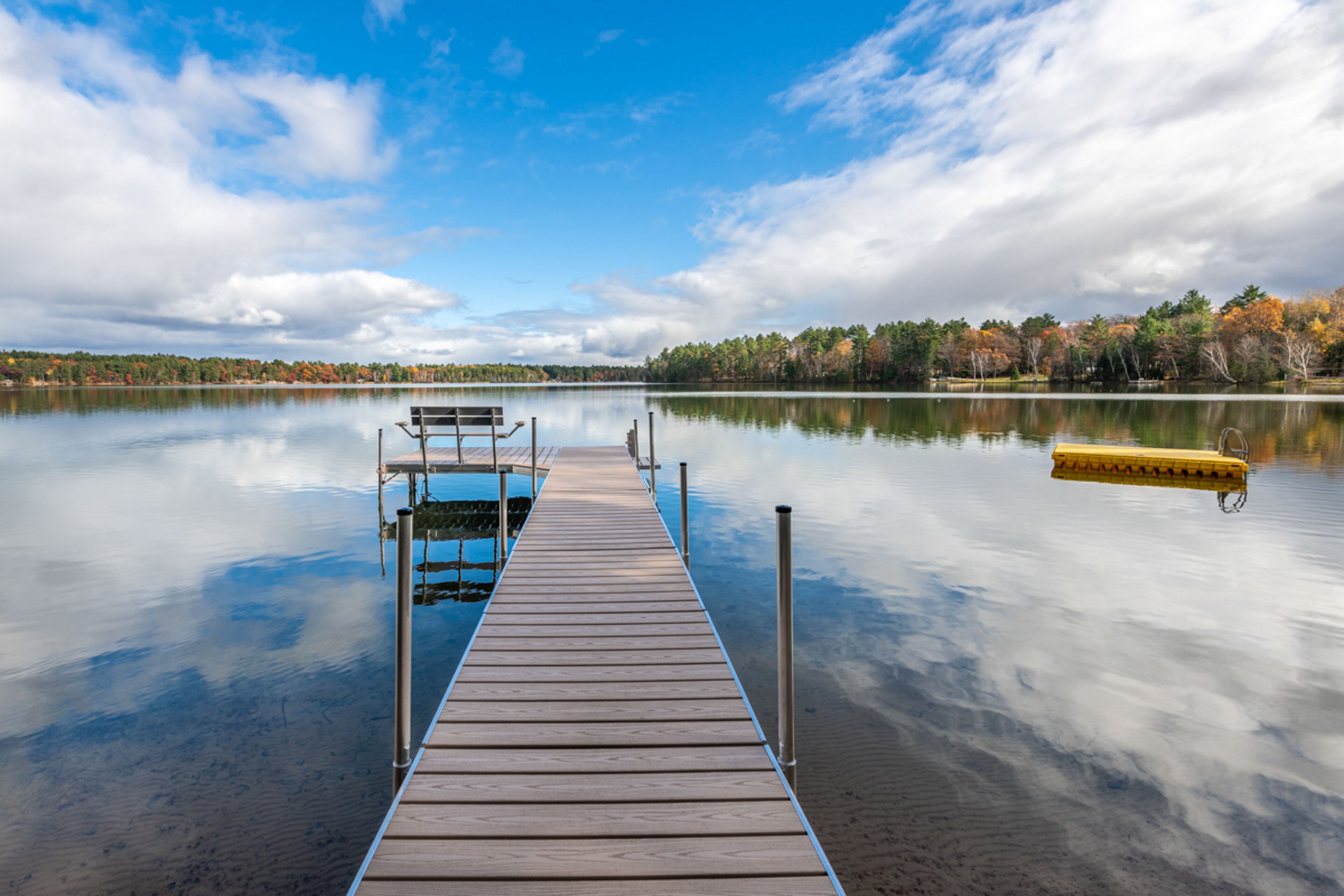 Lovely lakefront gem with private dock, large deck, & free WiFi - dog-friendly
