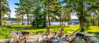 3-story townhome with dock access on Duck Lake, fireplaces, WiFi