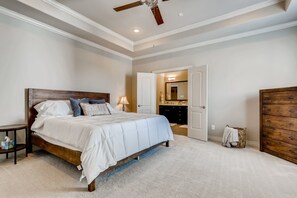 3 bedrooms, desk, iron/ironing board, travel cot