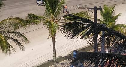 Sea Front Apartment Mongaguá