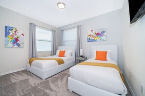 3 bedrooms, iron/ironing board, free WiFi, bed sheets - AB308 Storey Lake  Condo 3 bed 2 bath  Free Waterpark (Kissimmee)