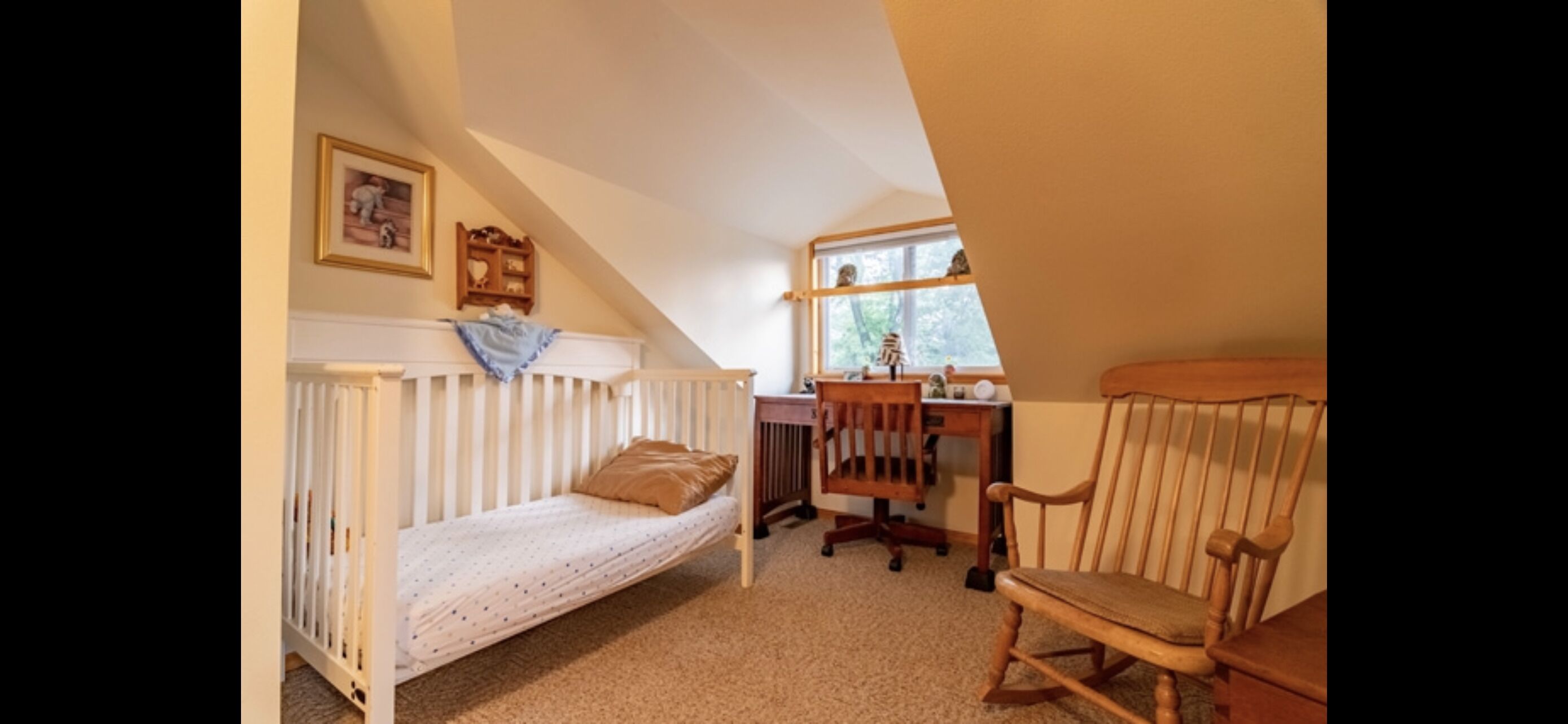 open-plan cabin with whirlpool tub, newville