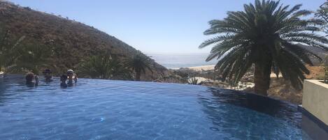 Outdoor pool, an infinity pool