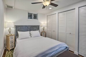 2 bedrooms, iron/ironing board, Internet, bed sheets - 4 Mi to Coors Field: Charming Apartment w/ Patio (Denver)