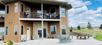  Large Bayside Golf Course home with Lake Views.