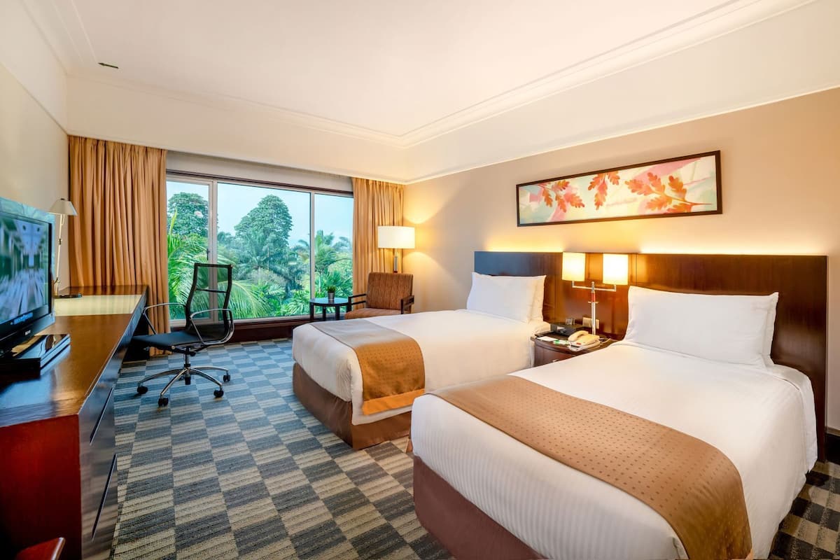 Minibar, Schreibtisch, laptopgeeigneter Arbeitsplatz