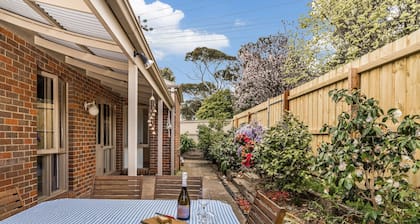 Bayside walks and local beach access, in the heart of the Bellarine and wineries