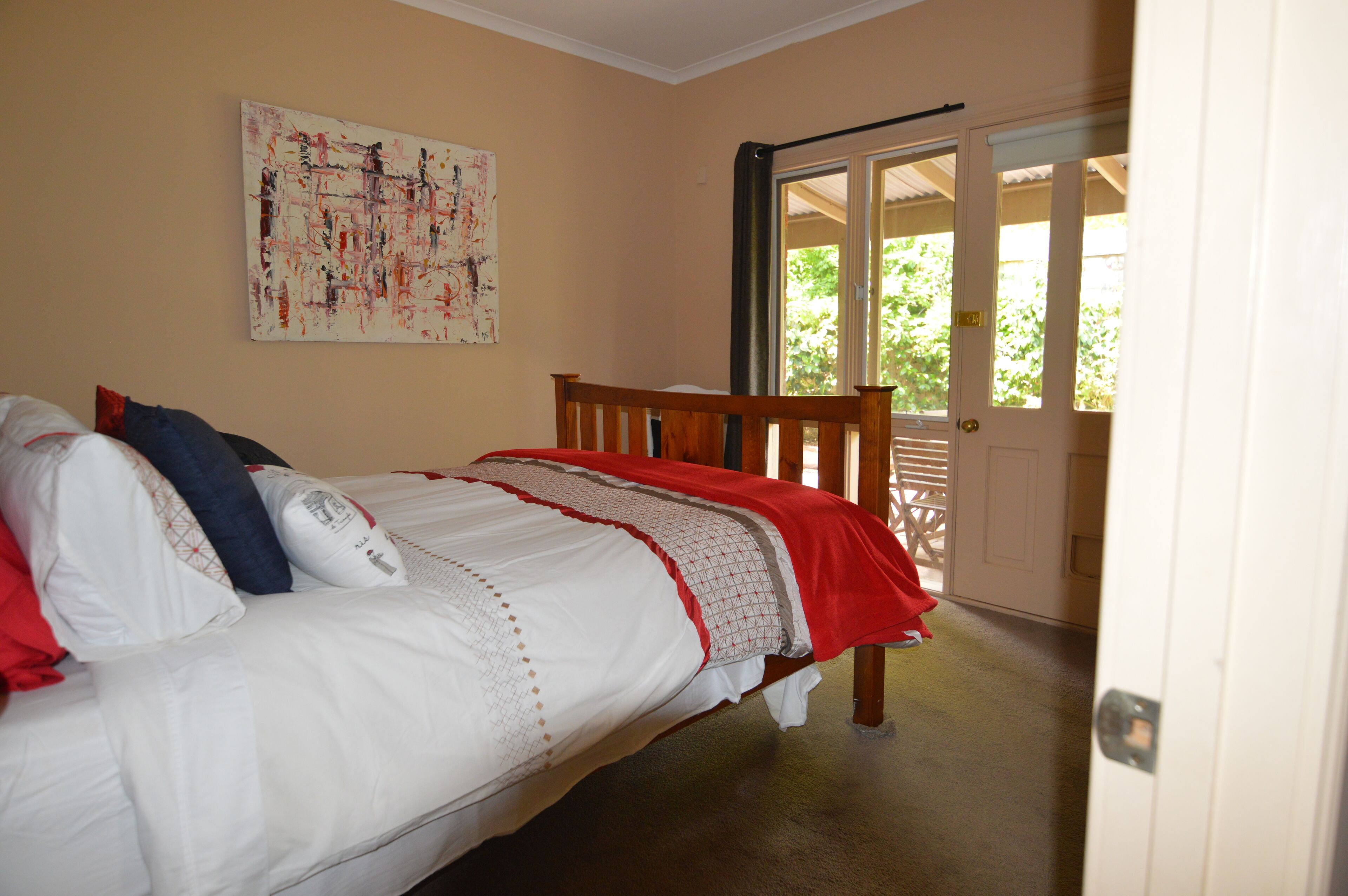 3 室のベッドルーム、アイロン / アイロン台、ベッドシーツ、車椅子でアクセスできる設備