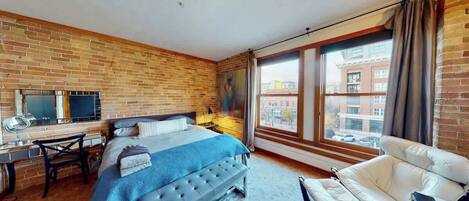 1 habitación, tabla de planchar con plancha, wifi gratis y ropa de cama