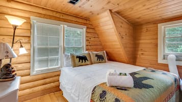 4 bedrooms, iron/ironing board, free WiFi, bed sheets