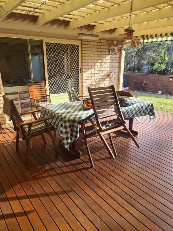 Outdoor dining