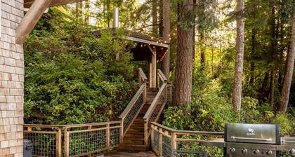 Adorable Cottage On The Lake - Boat Access Only, Private Dock, Fire pit, Gas Grill