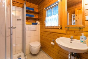 Douche, serviettes fournies