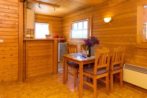 Dining - Blockbohlenferienhaus Braun - Blockhaus (Koserow)